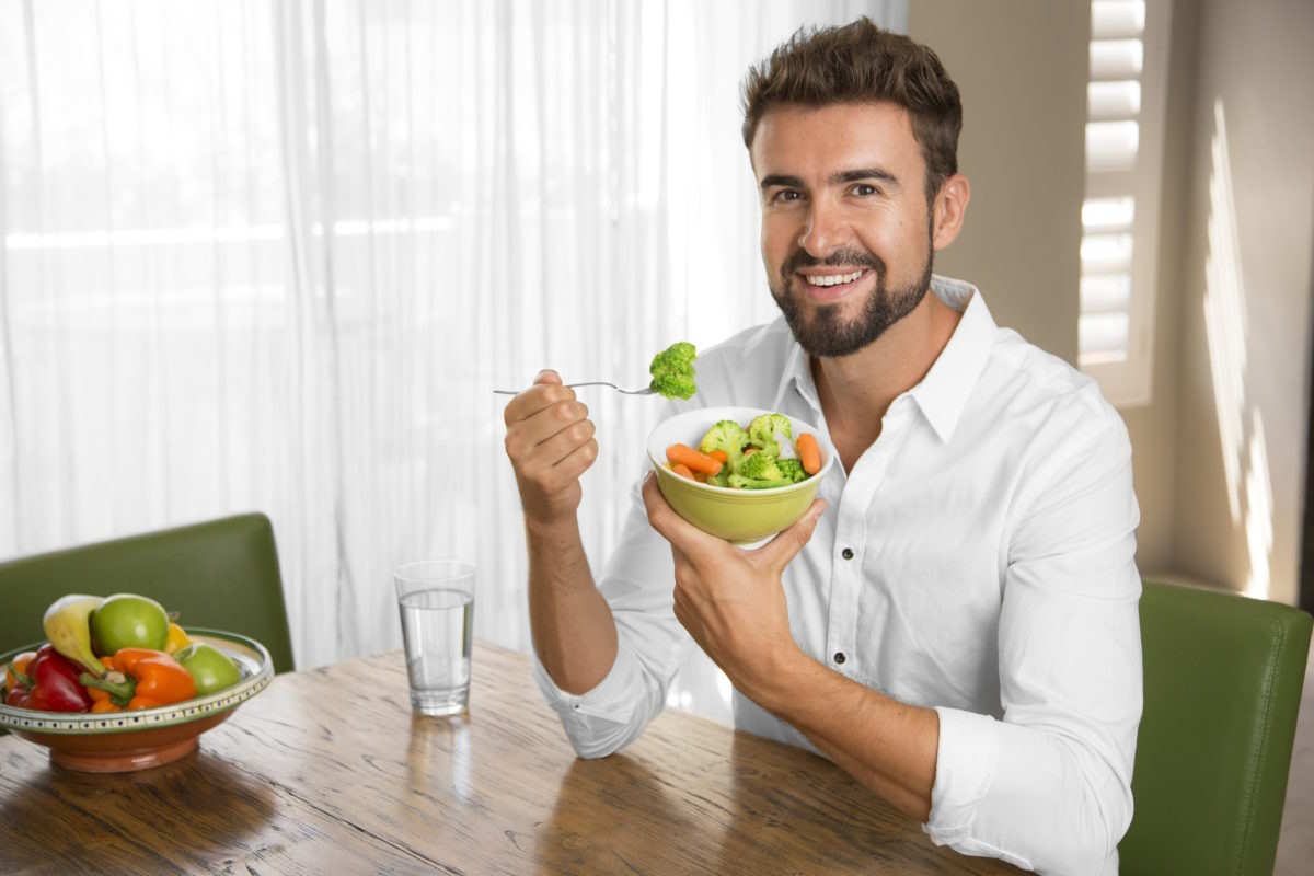 تغذیه و ناخن
